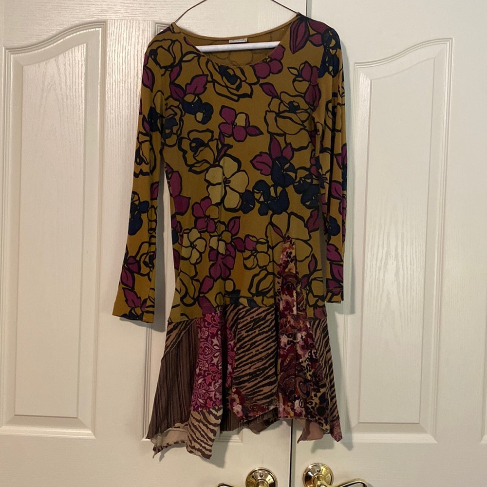 Fun boutique purchase  olive background with purples and black
